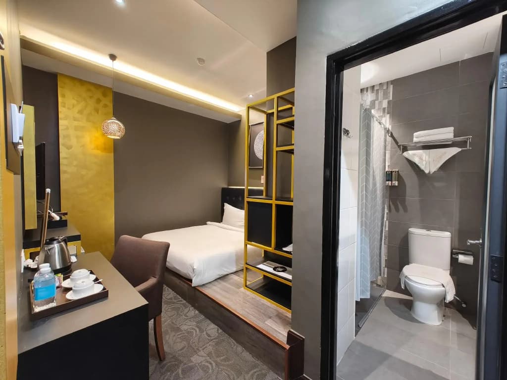 Asiatic Hotel - photo 9