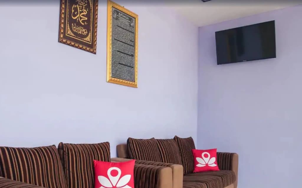 OYO 275 Senyum Inn - photo 10