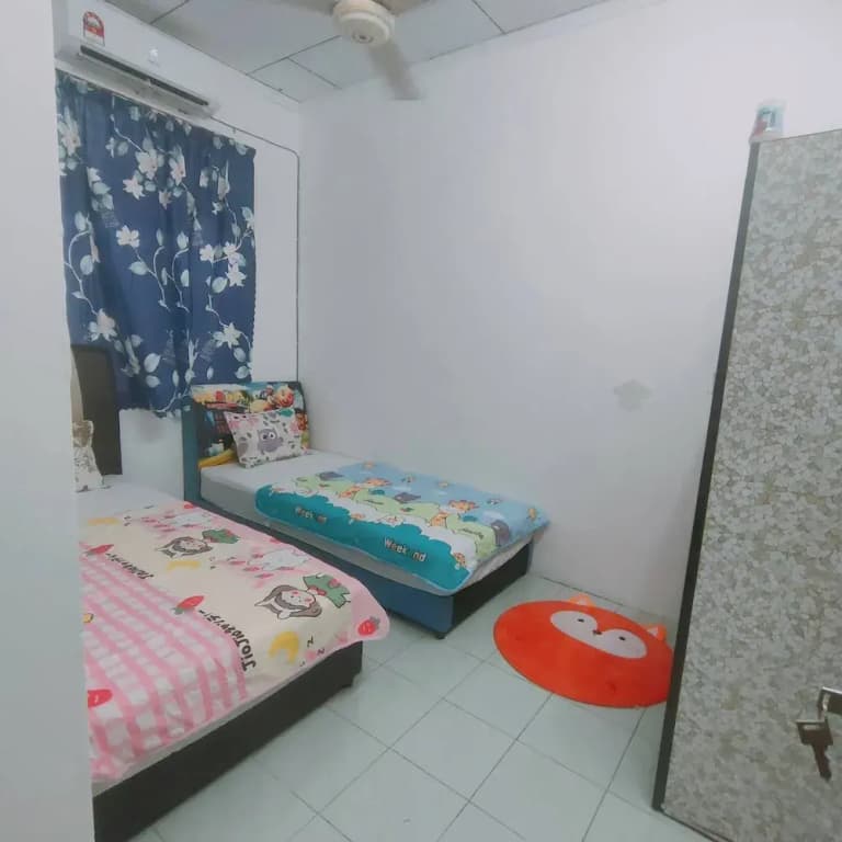 Taman Tinah Homestay - photo 9