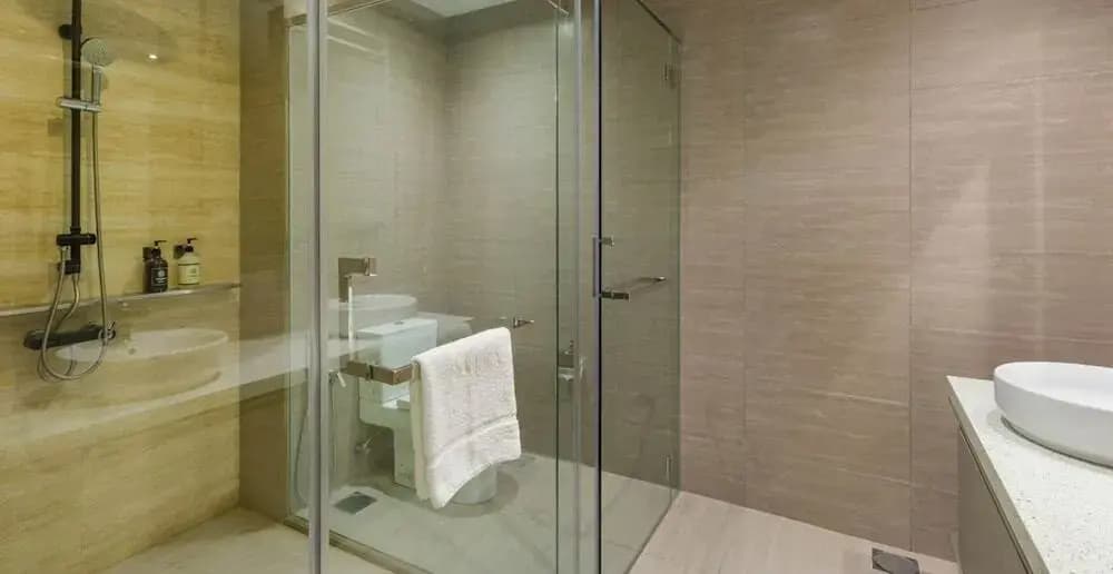 OYO 466 Home Studio Expressionz Suites KL Tower View from Pool - photo 5