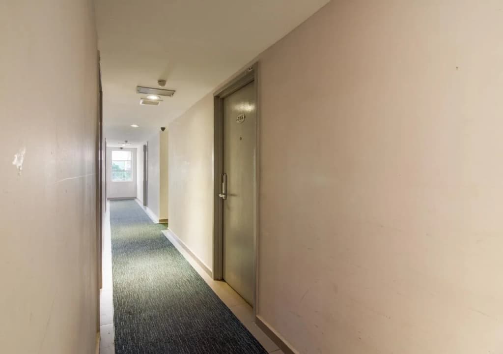 e Hotel - photo 11