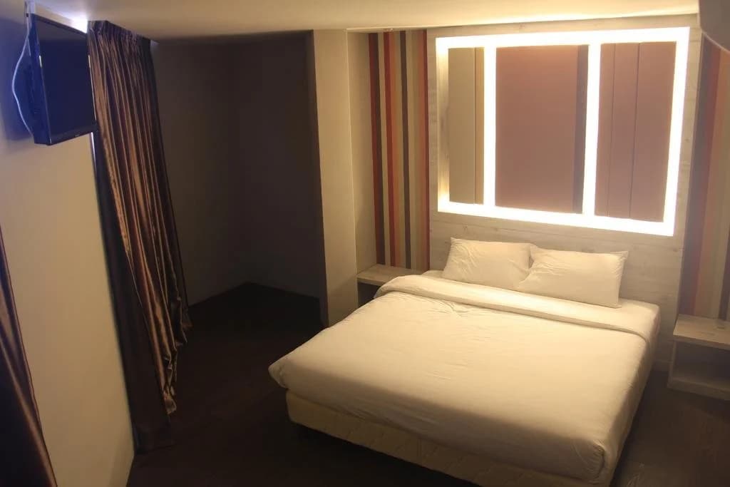 Merge Summit Boutique Hotel - photo 8
