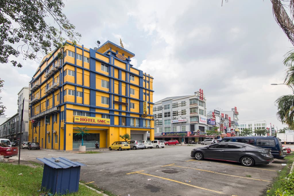 Collection O Shah Alam Formerly SMC Alam Avenue - photo 15