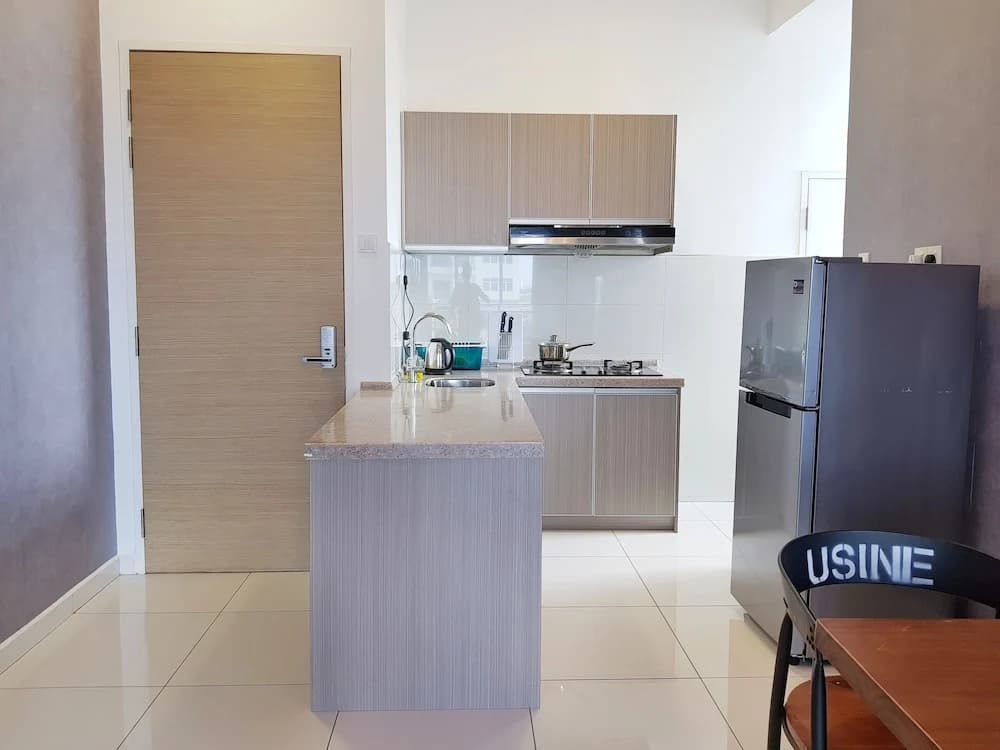 Teiw Family Homestay at Skypod Residence Puchong - photo 27