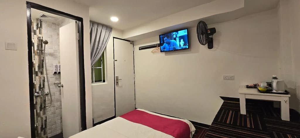 Smurf Inn Homestay - photo 37