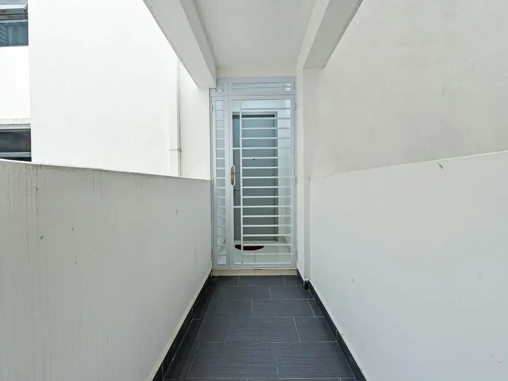 OYO HOME 90452 1 Tebrau Residence Jep - photo 10