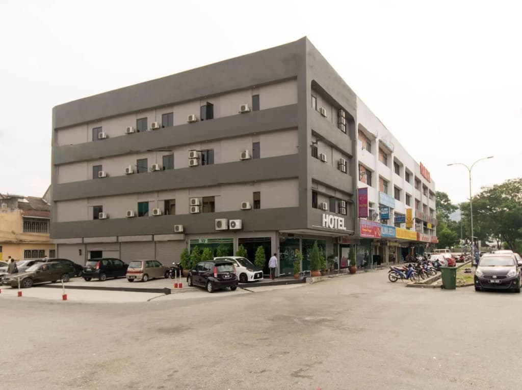 Lavana Hotel Batu Caves - photo 1