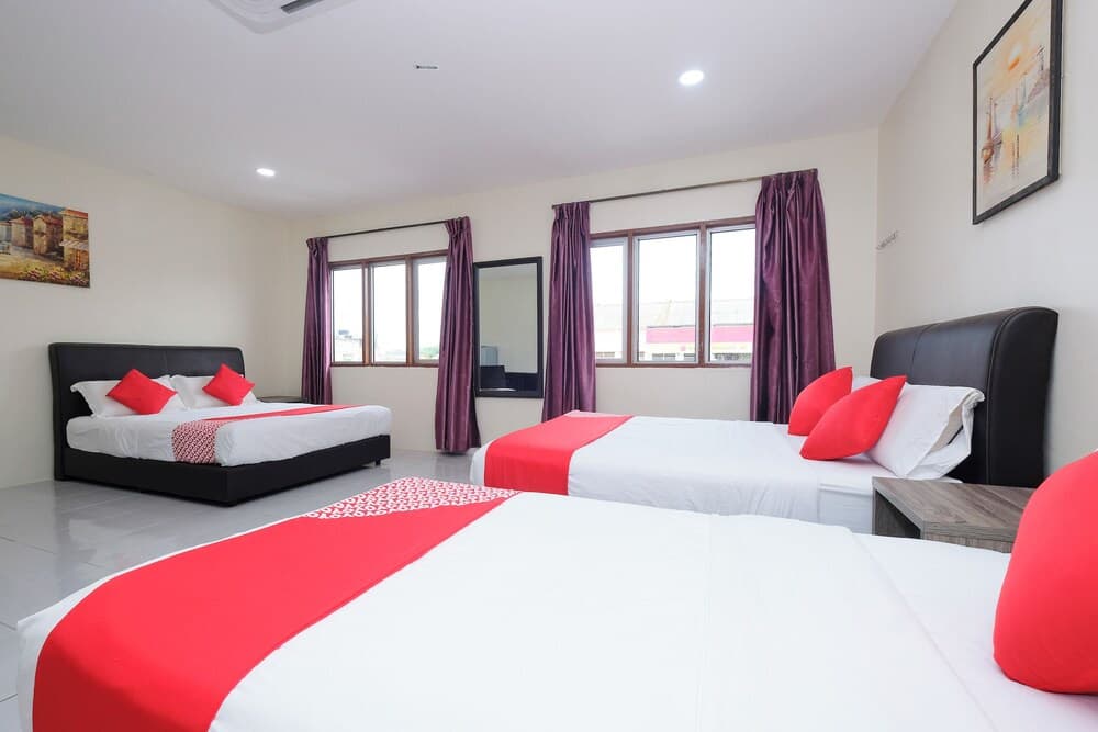 OYO 1104 Q Hotel - photo 5