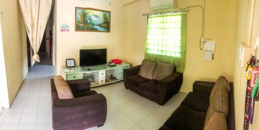 Homestay Villa Teluk Batik - photo 7