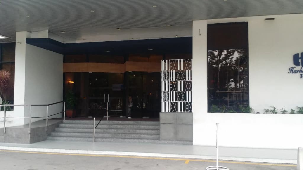 Harbour View Hotel - photo 1