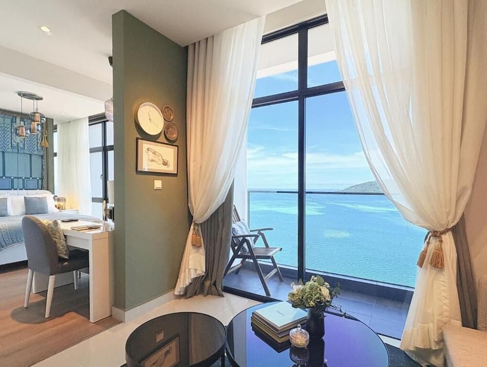 Seaview Bliss Studio - Tropical Elegance - photo 16