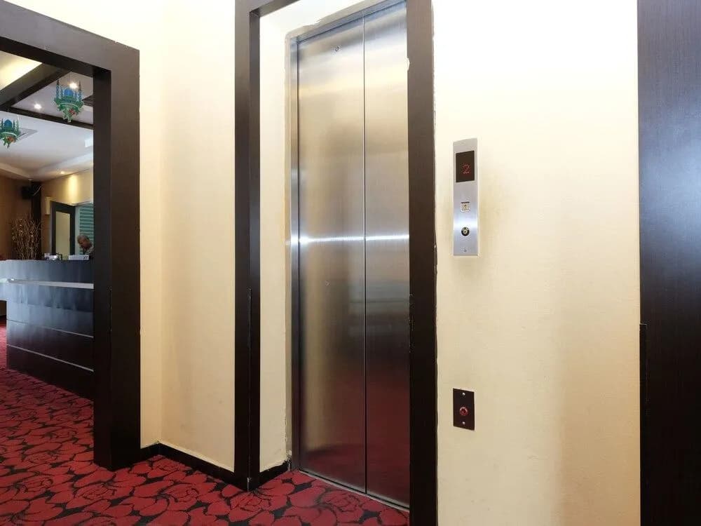 Diamond Hotel - photo 12