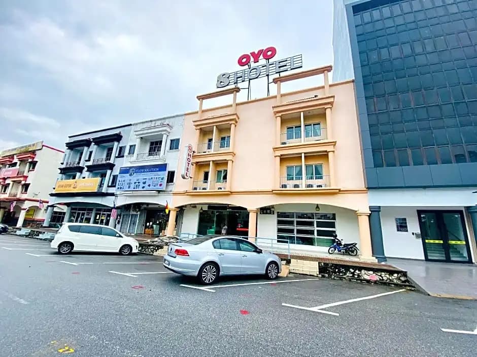 8 Hotel Nilai / KLIA - photo 1