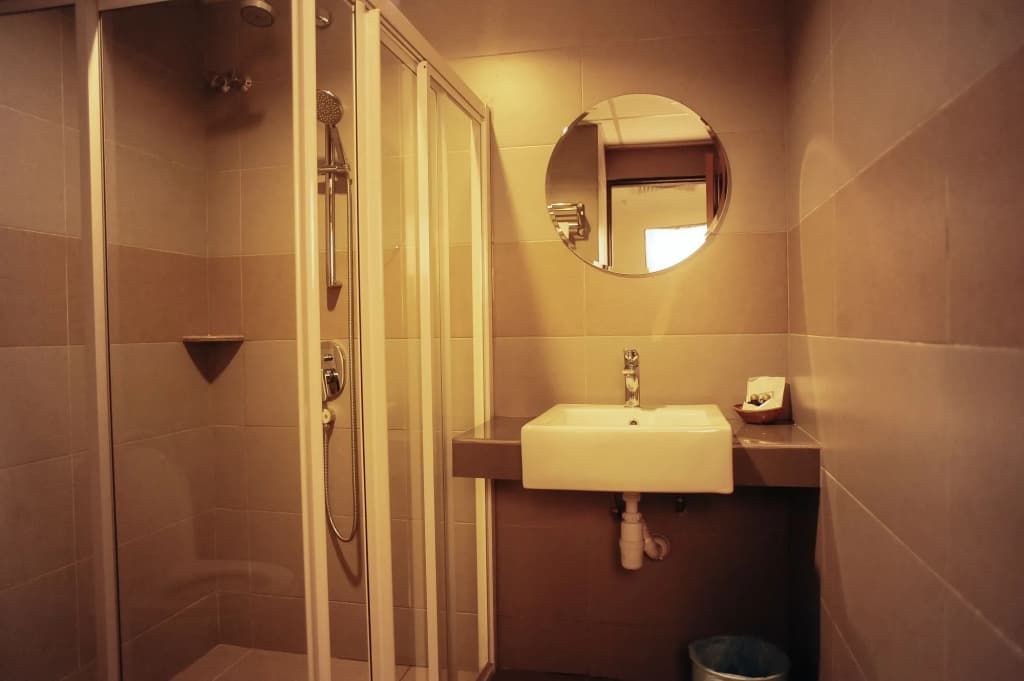 PJ De Inn - photo 9