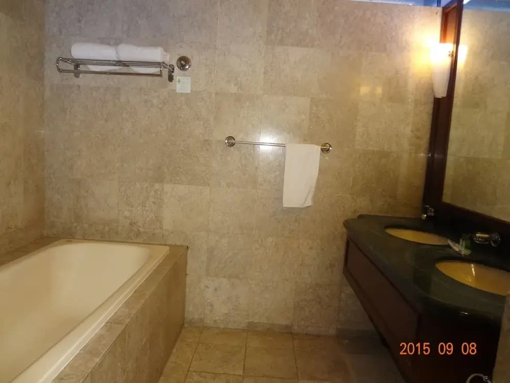 KL Super Suite at Times Square - photo 8
