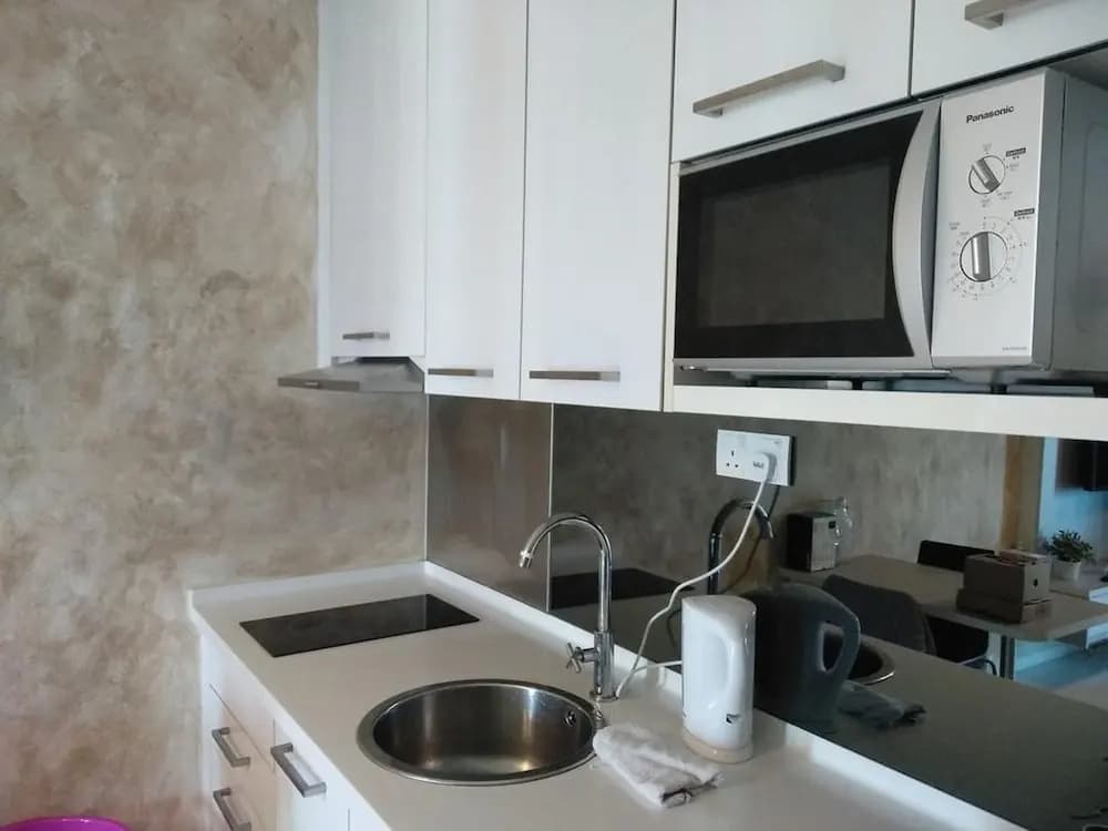 1BR Mercu Summer Suites By Fervent - photo 12