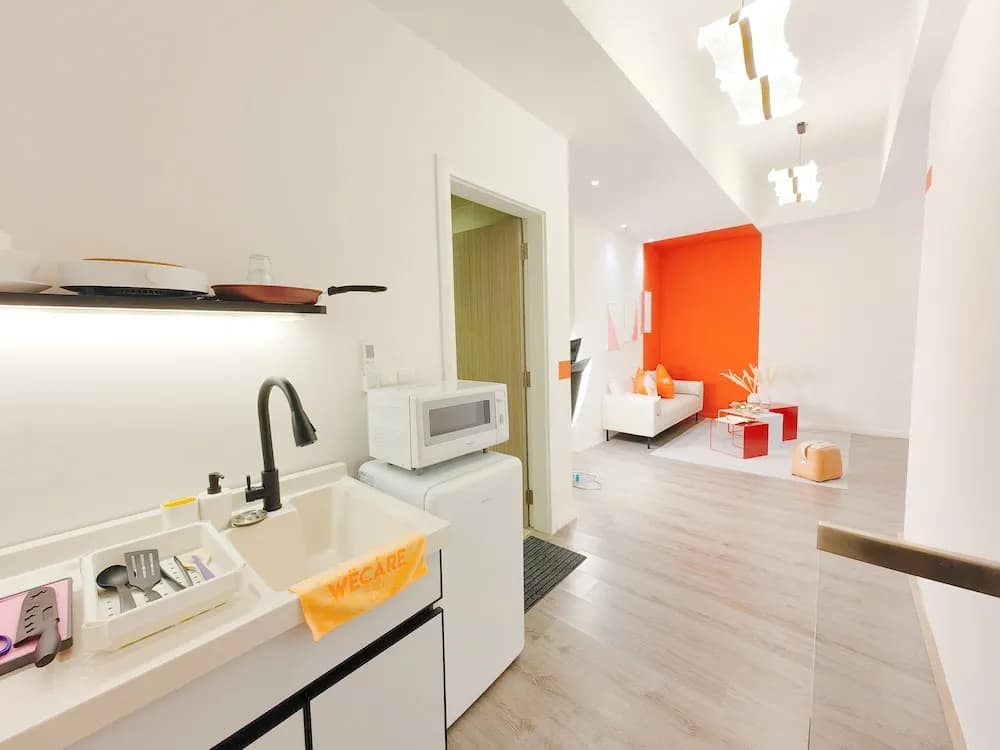 Icon City Premier Suites by WeCare - photo 23