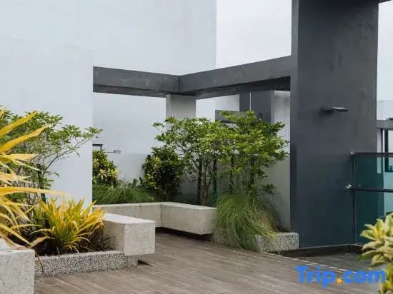 Parkland Residence B11 by Dehoz Suites - photo 2
