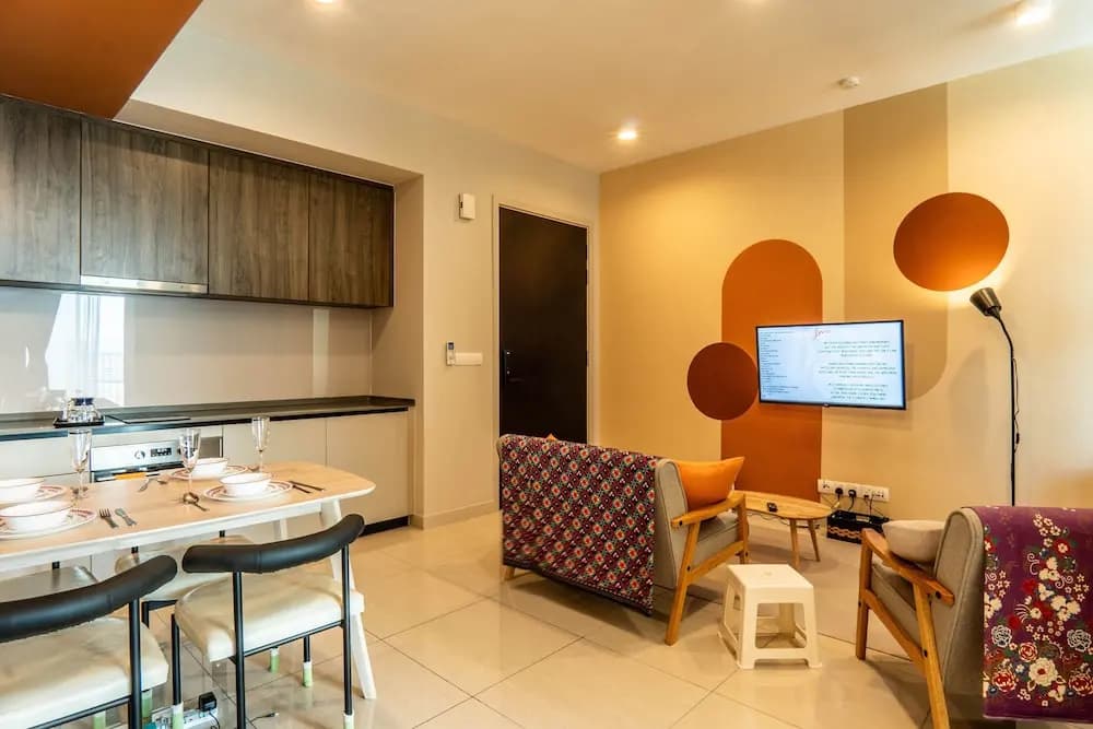 Datum Jelatek Residence by Airhost - photo 15
