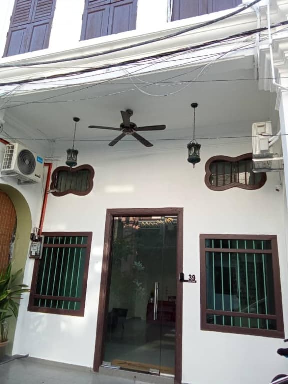 39 Love Lane - Smart Intelligent Inn - photo 4