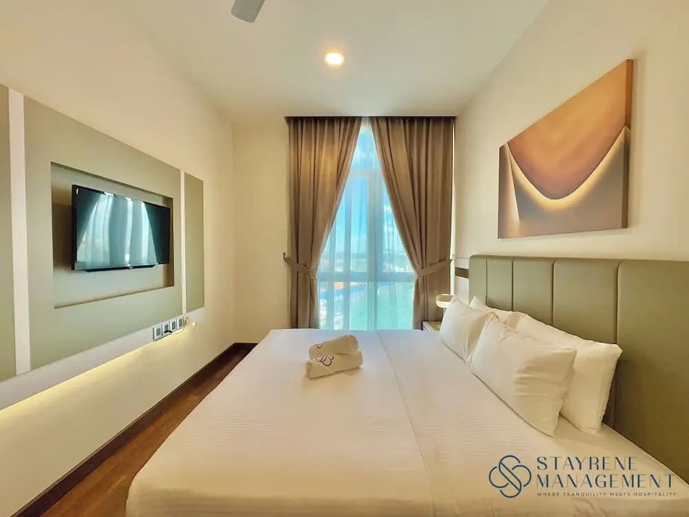Paragon Suites CIQ By Stayrene - photo 6