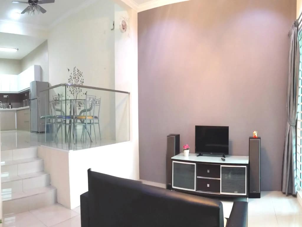 De Bien 2-Storey Residence - photo 1