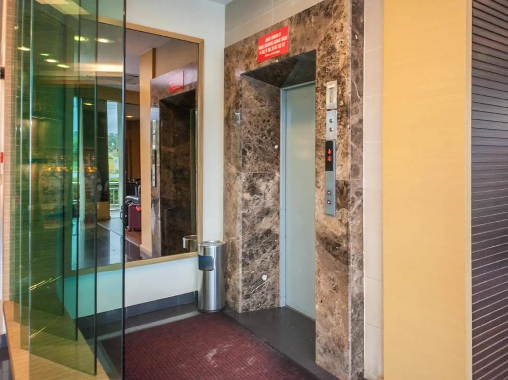 OYO Rooms Bundusan Commercial Centre - photo 13