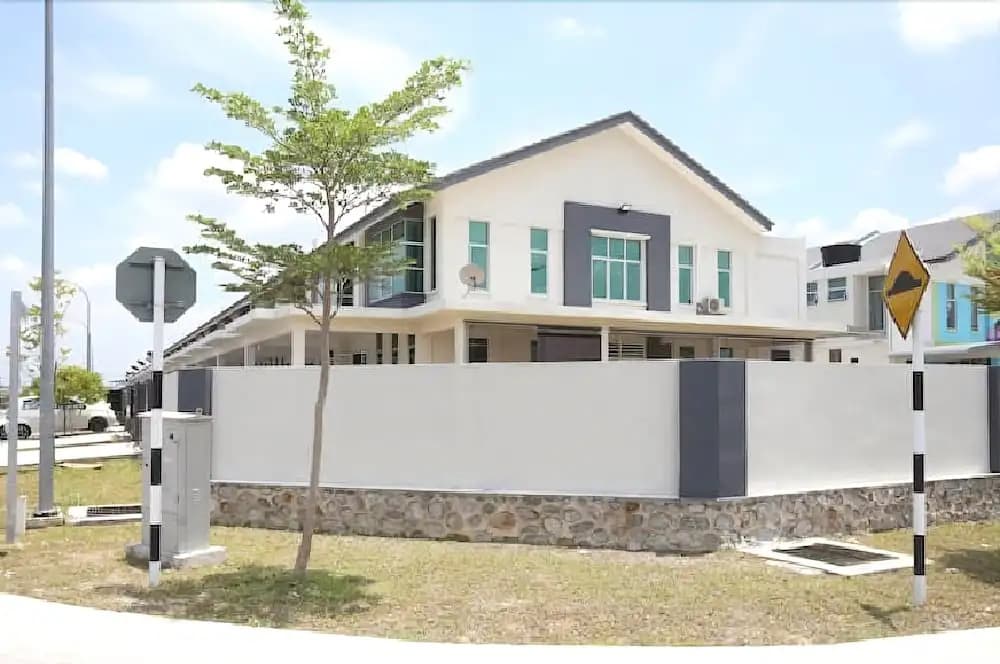 Dr. Shaz Summer House - photo 15