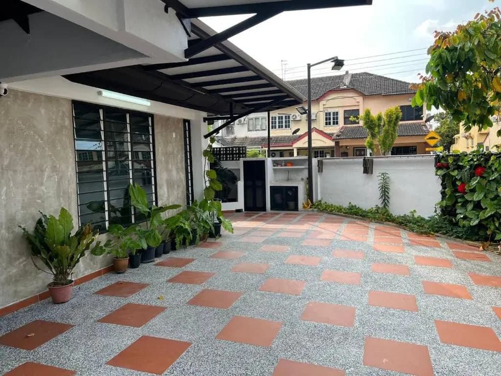 Family 15 Pax Corner Lot House / Free WiFi - photo 11