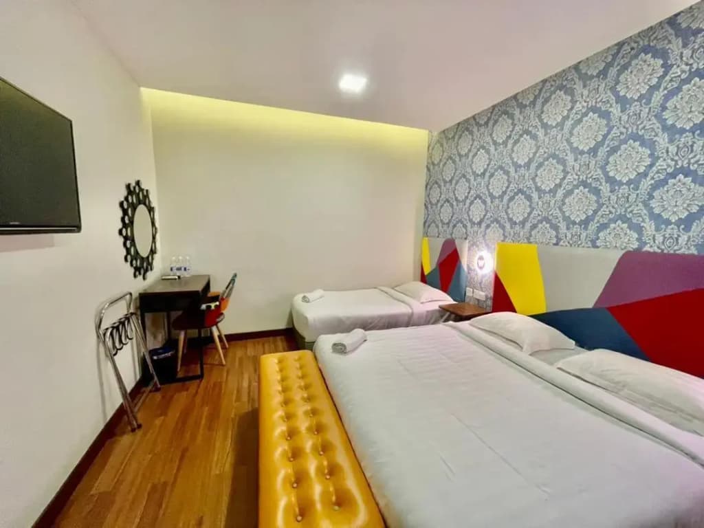 W Hotel Cemerlang - photo 11