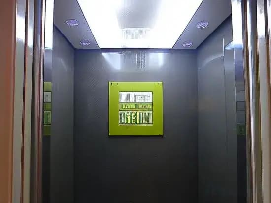 Y Hotel - photo 14