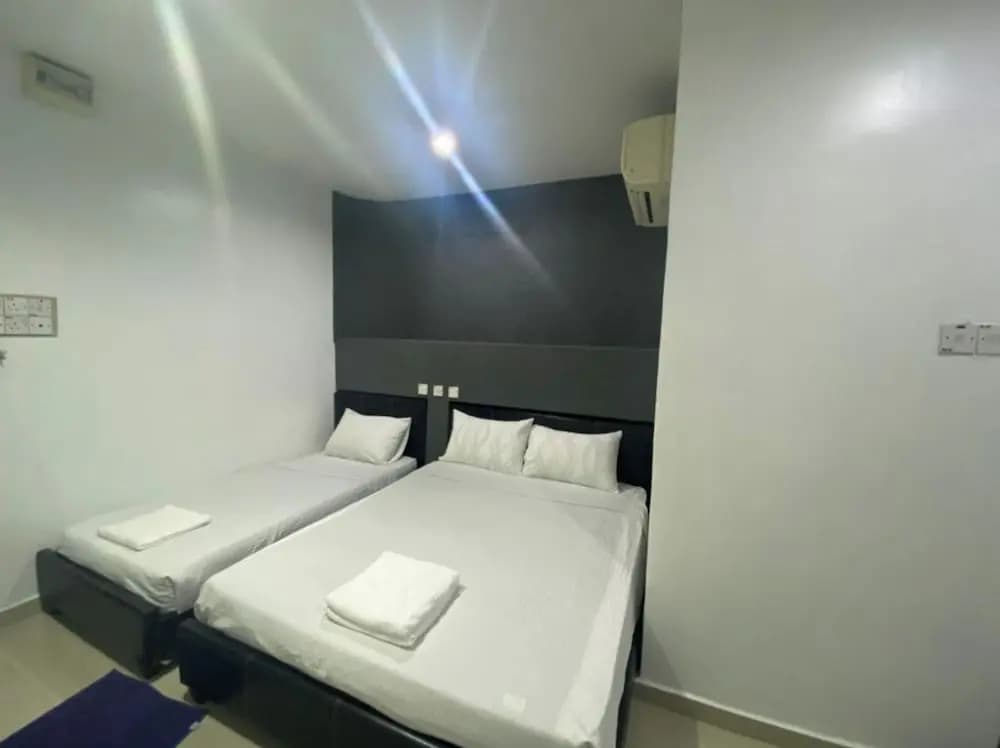 OYO 90849 Hotel Hanarilla - photo 4