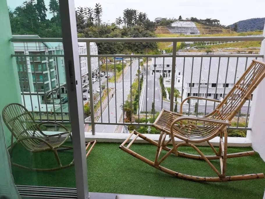 W6WarmStay@GoldenHills/3RPenthouse/WiFi/PasarMalamView/2carpark - photo 11