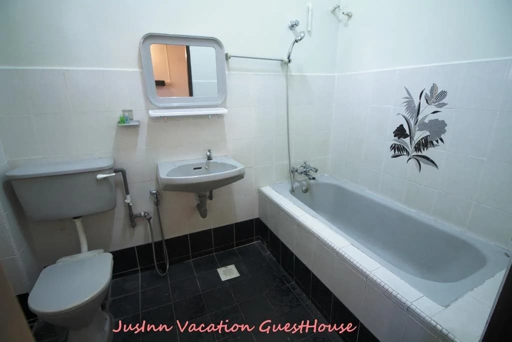 JusInn GuestHouse - photo 5