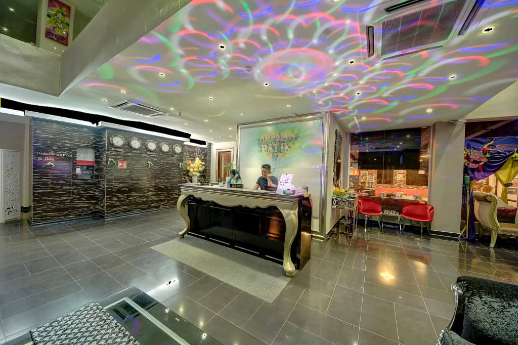 Arenaa Batik Boutique Hotel - photo 2