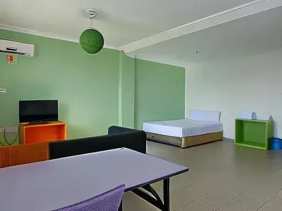 Y Hotel - photo 18