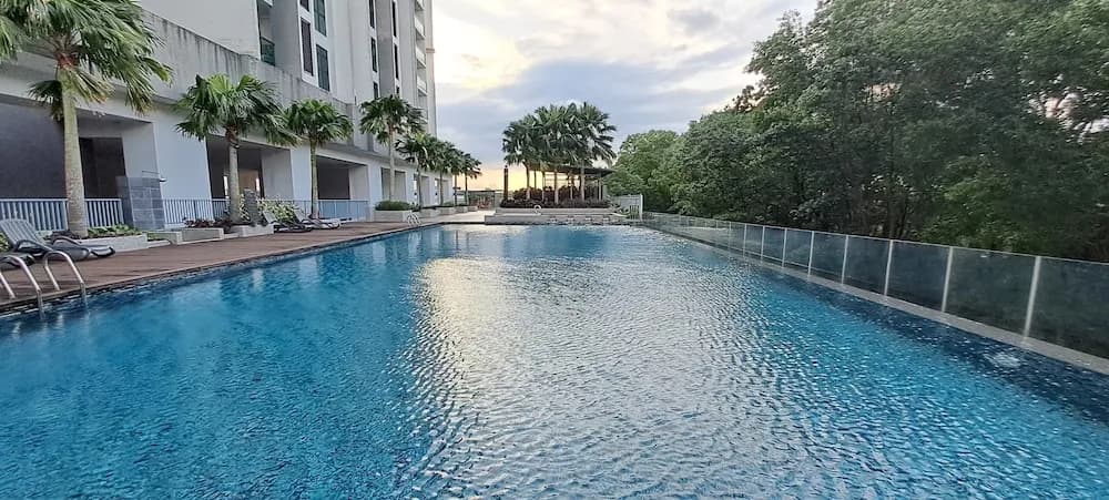 JB Bukit Indah Skyloft Suites - photo 8