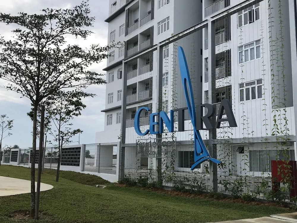 Centra Residences at Nasa City - photo 1