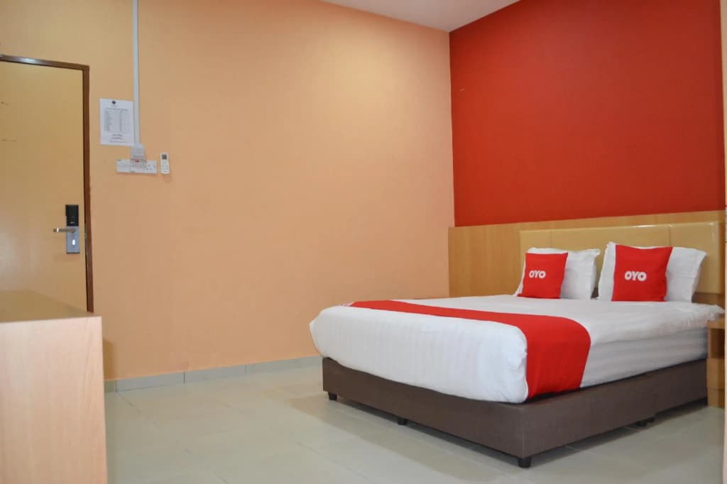 OYO 89691 Hotel Puteri Miqaila - photo 2