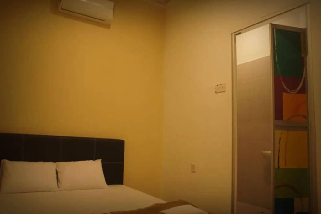 Guest Inn Muntri - photo 2