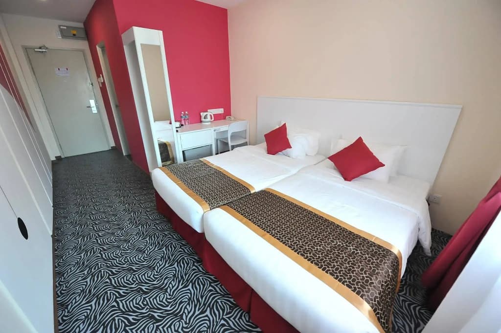 OYO 89848 Link Boutique Hotel - photo 4
