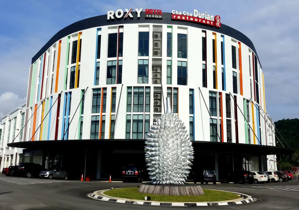 Roxy Hotel Serian - photo 1