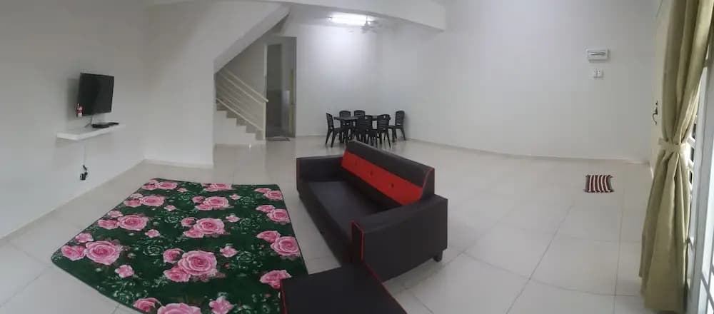Homestay Ainizie Melaka - photo 10