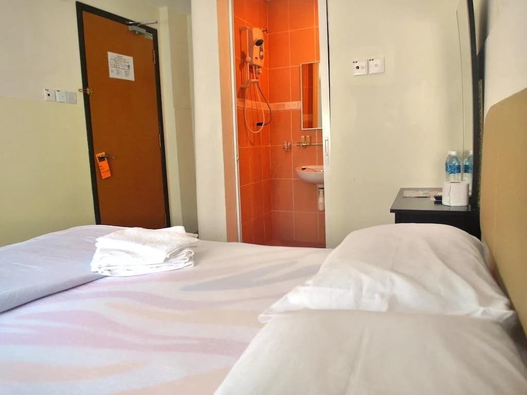 KK Crystal Hotel - photo 4