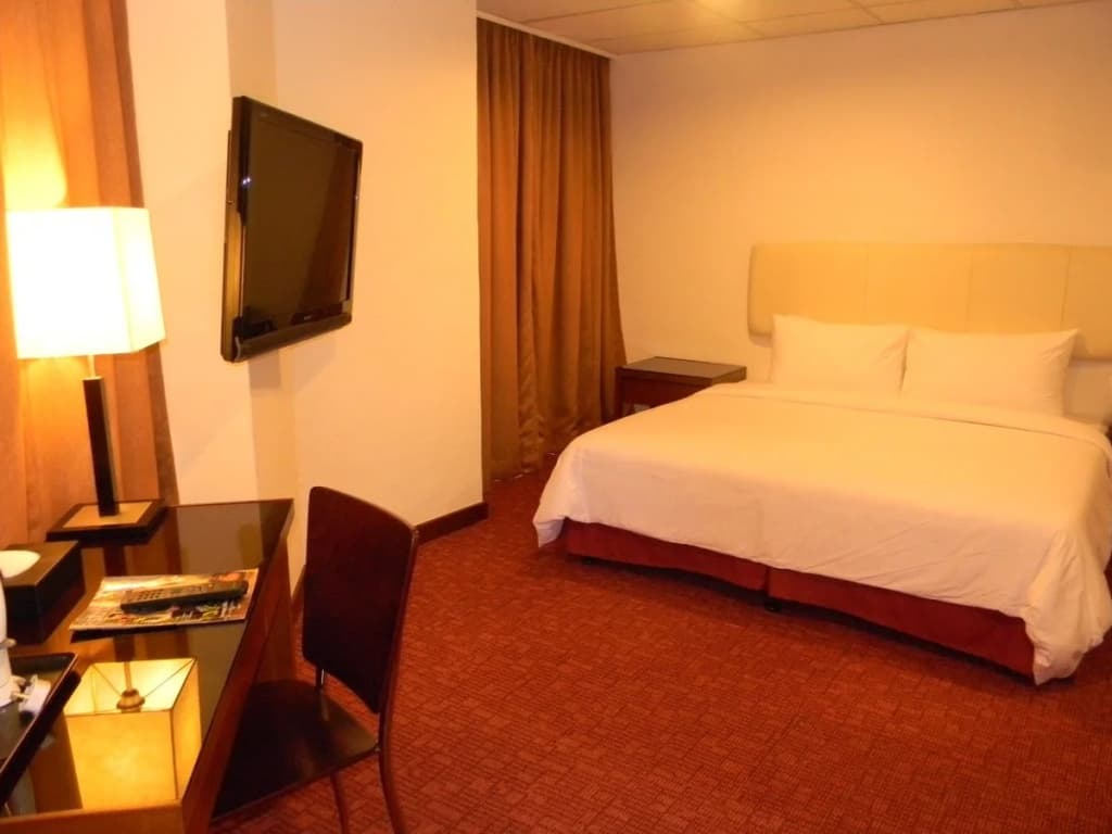 Jewels Hotel - photo 6