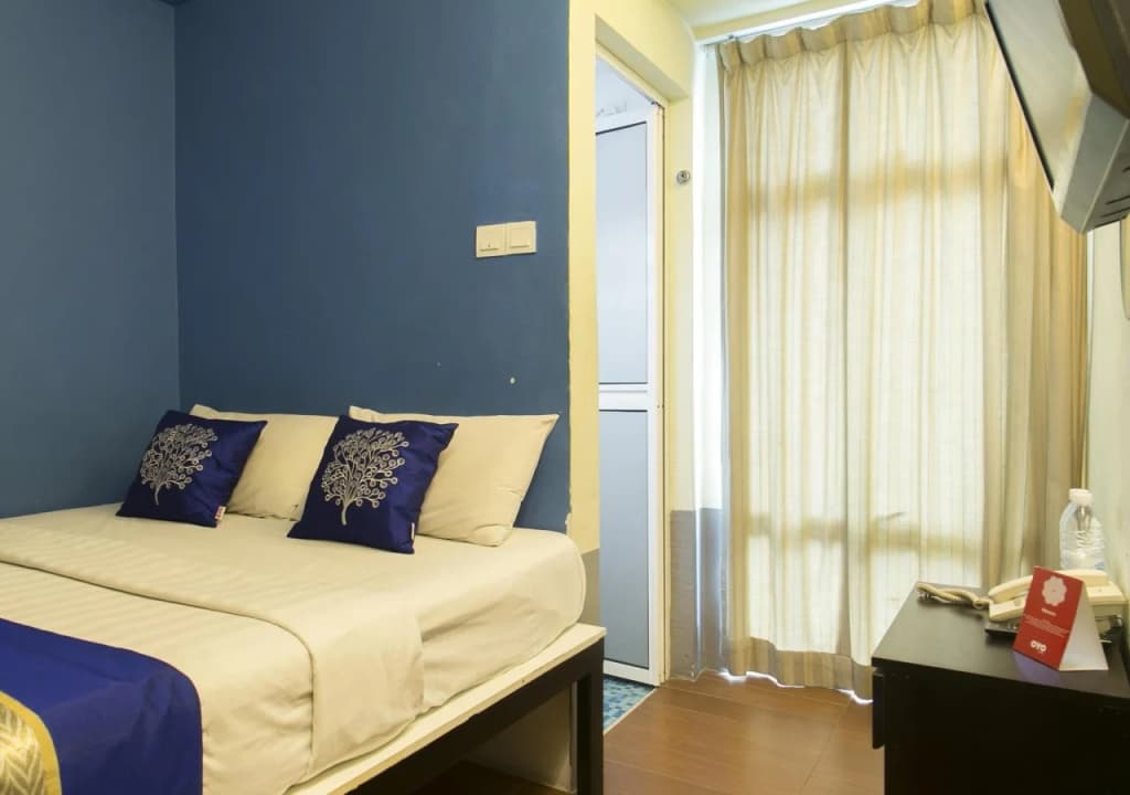 SS City Hotel - photo 4