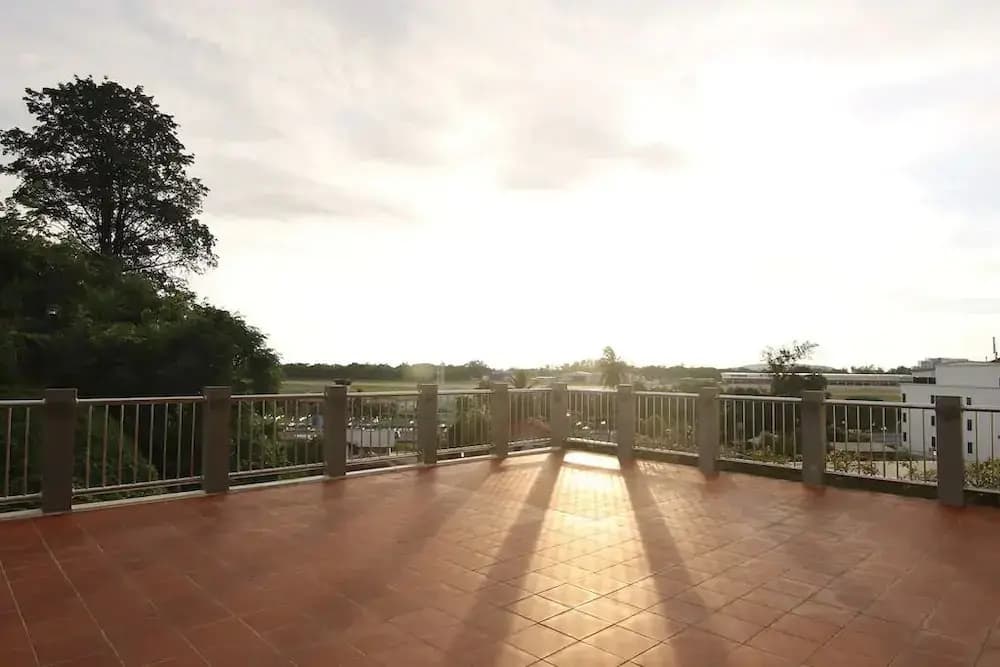 YO.OM Families Luxury Condo Gateway 6 Pax - photo 20