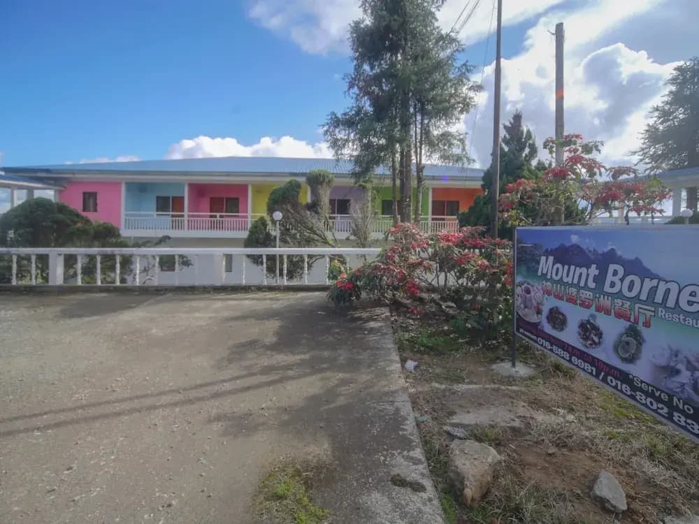 OYO 89537 Fairy Garden Resort - photo 18