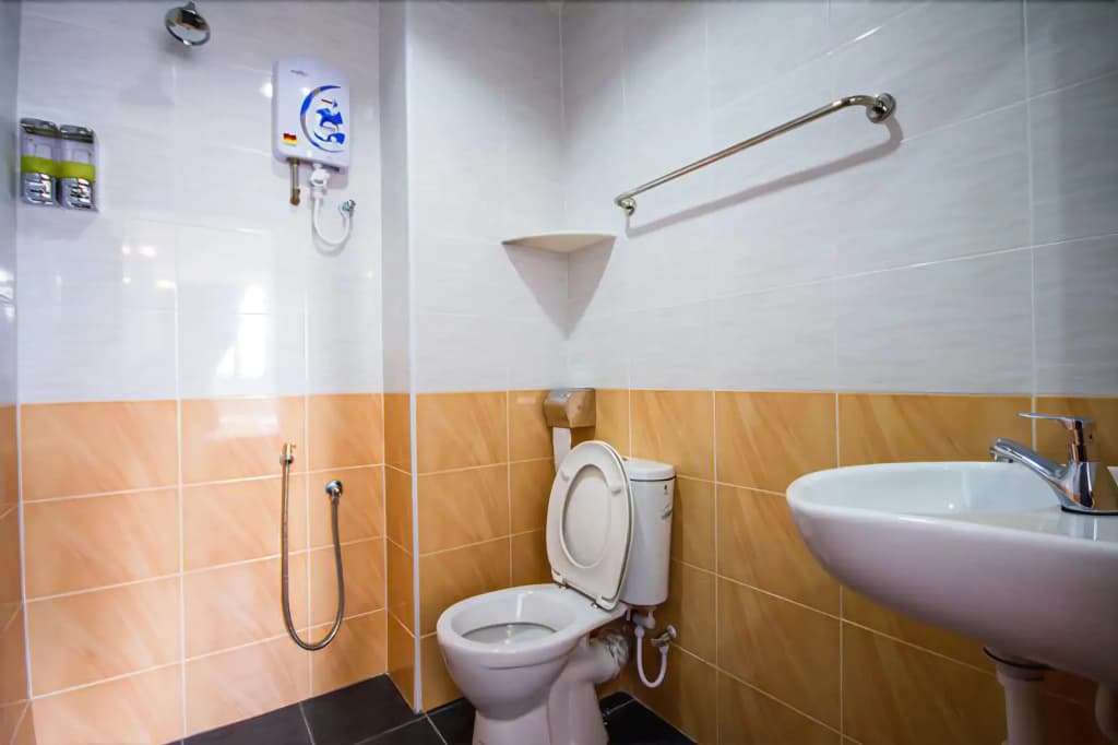 Georgetown Inn by Sky Hive - photo 8