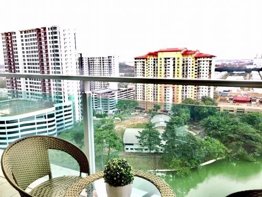 Palazio Mount Austin by Homefort Suites - photo 8